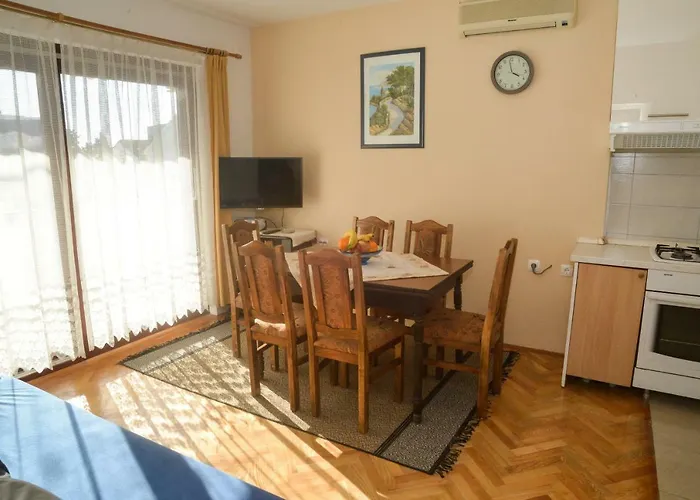Apartament Zrilić *