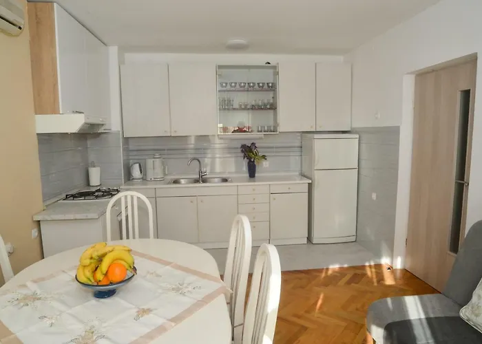 Апартаменти Zrilic Задар